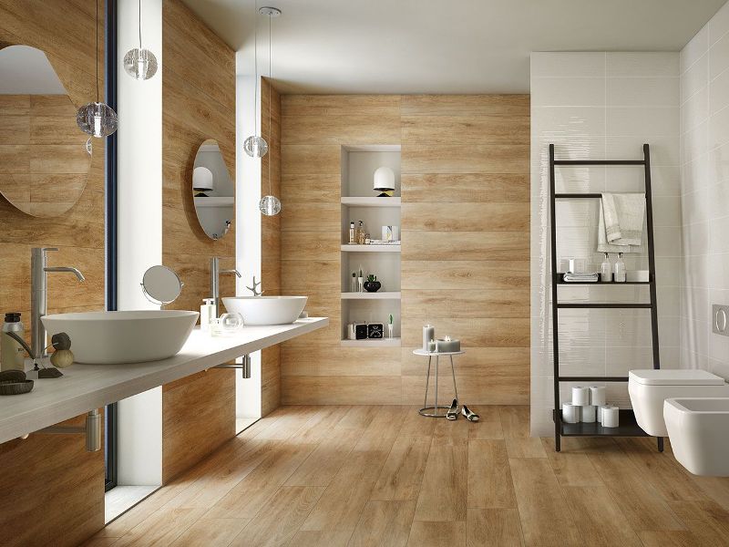 Gres porcellanato effetto legno in bagno: i vantaggi